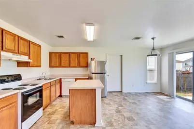 5204 Bahan, Del Valle, TX 78617 - Photo 8