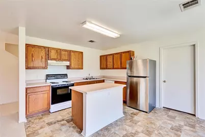 5204 Bahan, Del Valle, TX 78617 - Photo 10