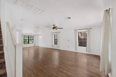 11517 Chatam Berry Lane, Austin, TX 78748 - Photo 4