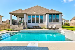 225 Sadaba St, Liberty Hill, TX 78642 - Photo 32