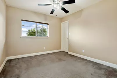 219 Woodlake Drive, Georgetown, TX 78633 - Photo 22