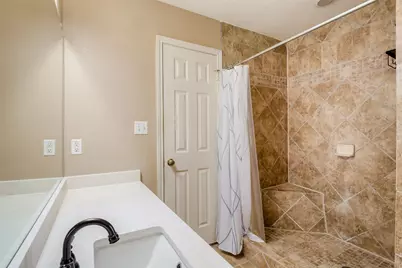 219 Woodlake Drive, Georgetown, TX 78633 - Photo 20