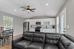 129 Valley Spur, Smithville, TX 78957 - Photo 36