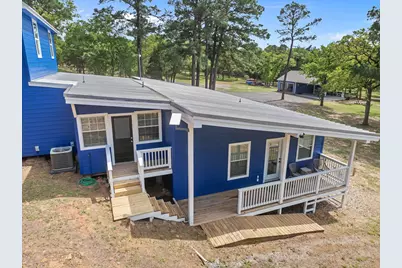 129 Valley Spur, Smithville, TX 78957 - Photo 4