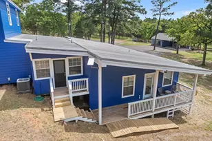 129 Valley Spur, Smithville, TX 78957 - Photo 4