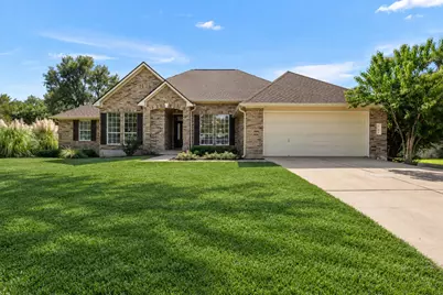 819 Blue Spring Circle, Round Rock, TX 78681 - Photo 2