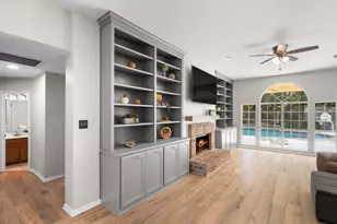 819 Blue Spring Cir, Round Rock, TX 78681 - Photo 2
