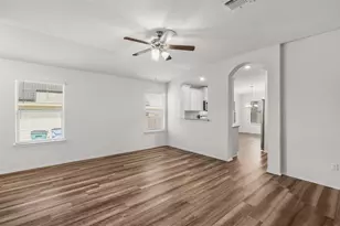 103 Reagor Dr, Taylor, TX 76574 - Photo 6