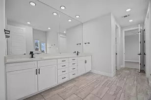 225 Spicewood Trails Dr, Spicewood, TX 78669 - Photo 16