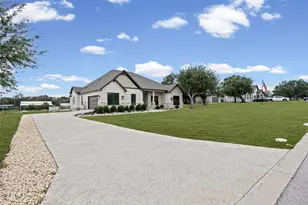 225 Spicewood Trails Dr, Spicewood, TX 78669 - Photo 4