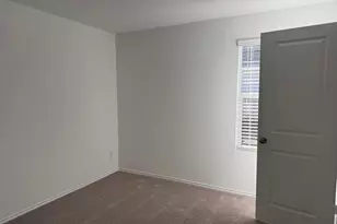 113 Marty Allen, Jarrell, TX 76537 - Photo 8