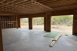 682 Evergreen Cir, Round Mountain, TX 78663 - Photo 8