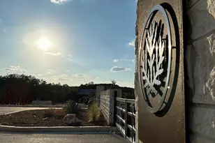 682 Evergreen Cir, Round Mountain, TX 78663 - Photo 4