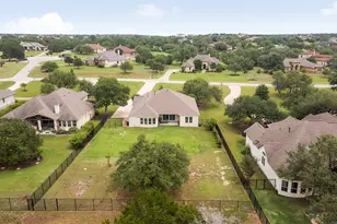 530 Hawthorne Loop, Driftwood, TX 78619 - Photo 2