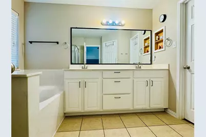 2512 Ericanna Lane, Leander, TX 78641 - Photo 18