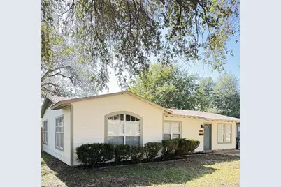 1403 Alcoa Avenue, Rockdale, TX 76567 - Photo 2