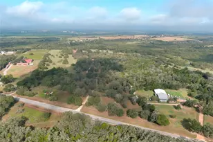 10105 FM86, Lockhart, TX 78644 - Photo 24