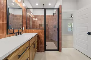 705 Sloan St, Taylor, TX 76574 - Photo 18