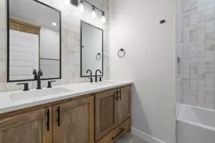 705 Sloan St, Taylor, TX 76574 - Photo 22