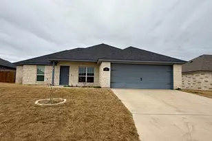 128 Elmer Ave, Burnet, TX 78611 - Photo 2