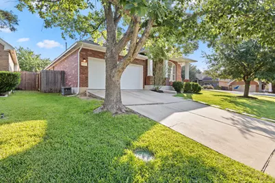 6800 La Concha Cove, Austin, TX 78749 - Photo 2