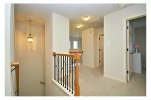 1819 Rosenborough Ln N, Round Rock, TX 78665 - Photo 10