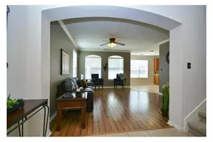 1819 Rosenborough Ln N, Round Rock, TX 78665 - Photo 4