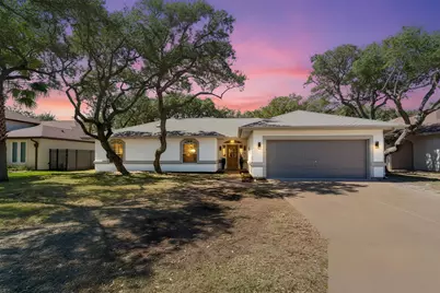 113 Royal Oaks Drive, Rockport, TX 78382 - Photo 2