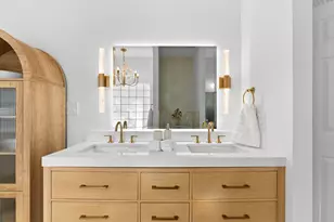 113 Royal Oaks Dr, Rockport, TX 78382 - Photo 12