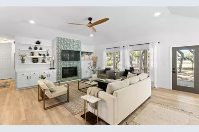 113 Royal Oaks Drive, Rockport, TX 78382 - Photo 22