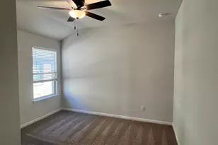 528 Elm Green St, Hutto, TX 78634 - Photo 14