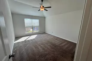 528 Elm Green St, Hutto, TX 78634 - Photo 20