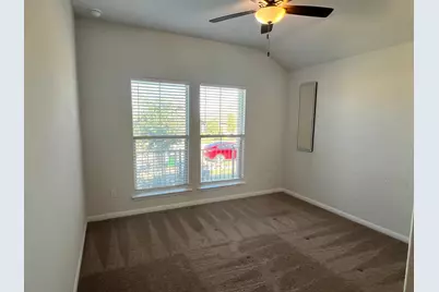 528 Elm Green Street, Hutto, TX 78634 - Photo 12