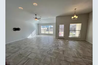 528 Elm Green Street, Hutto, TX 78634 - Photo 10