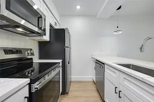 202 E 45th St, Austin, TX 78751 - Photo 12