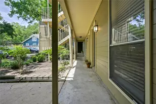 202 E 45th St, Austin, TX 78751 - Photo 4