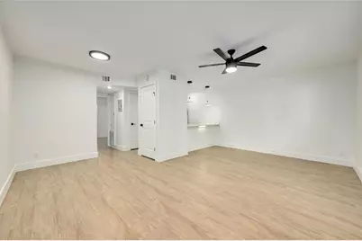 202 E 45th Street #103, Austin, TX 78751 - Photo 6