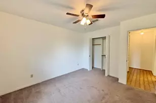 224 Crooked Hollow Dr, Elgin, TX 78621 - Photo 18