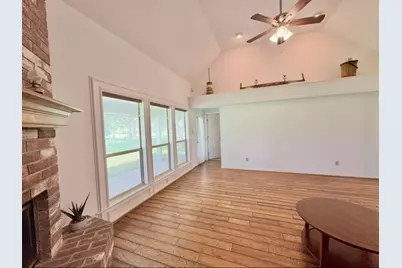 224 Crooked Hollow Drive, Elgin, TX 78621 - Photo 12