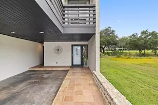 402 Lost Echo, Horseshoe Bay, TX 78657 - Photo 2