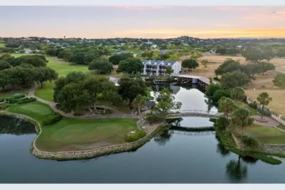 402 Lost Echo #8, Horseshoe Bay, TX 78657 - Photo 4