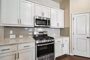 454 Patriot Dr, Buda, TX 78610 - Photo 12