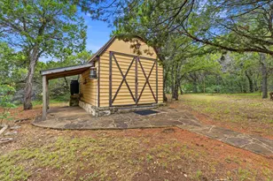 8121 Bluff Trail, Austin, TX 78737 - Photo 40