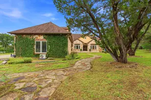 8121 Bluff Trail, Austin, TX 78737 - Photo 6