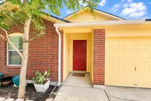 281 Prairie Verbena Dr, Kyle, TX 78640 - Photo 2