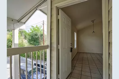 427 Lindsey Street #112, San Marcos, TX 78666 - Photo 2