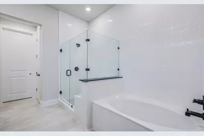 9200 Hamadryas Drive, Austin, TX 78744 - Photo 8