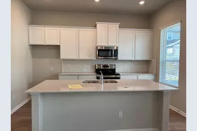 1015 Vista View Drive #2202, Georgetown, TX 78626 - Photo 8