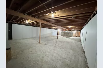 2113 E Cesar Chavez Street, Austin, TX 78702 - Photo 18