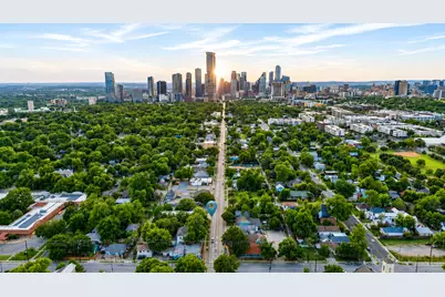 2113 E Cesar Chavez Street, Austin, TX 78702 - Photo 6